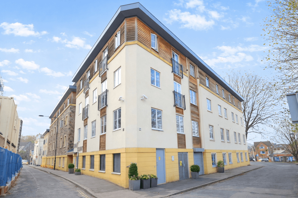 1 bed 1st Floor Flat for rent in Bristol. From The Letting Game - Henleaze