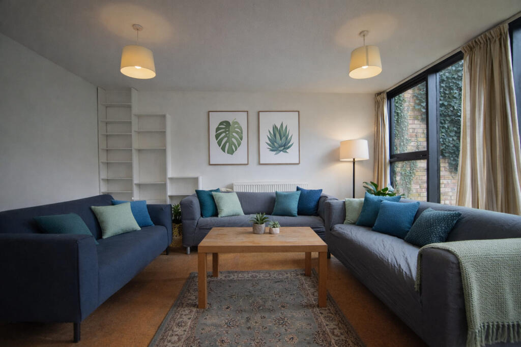 3 bed Mid Terraced House for rent in Bristol. From The Letting Game - Henleaze