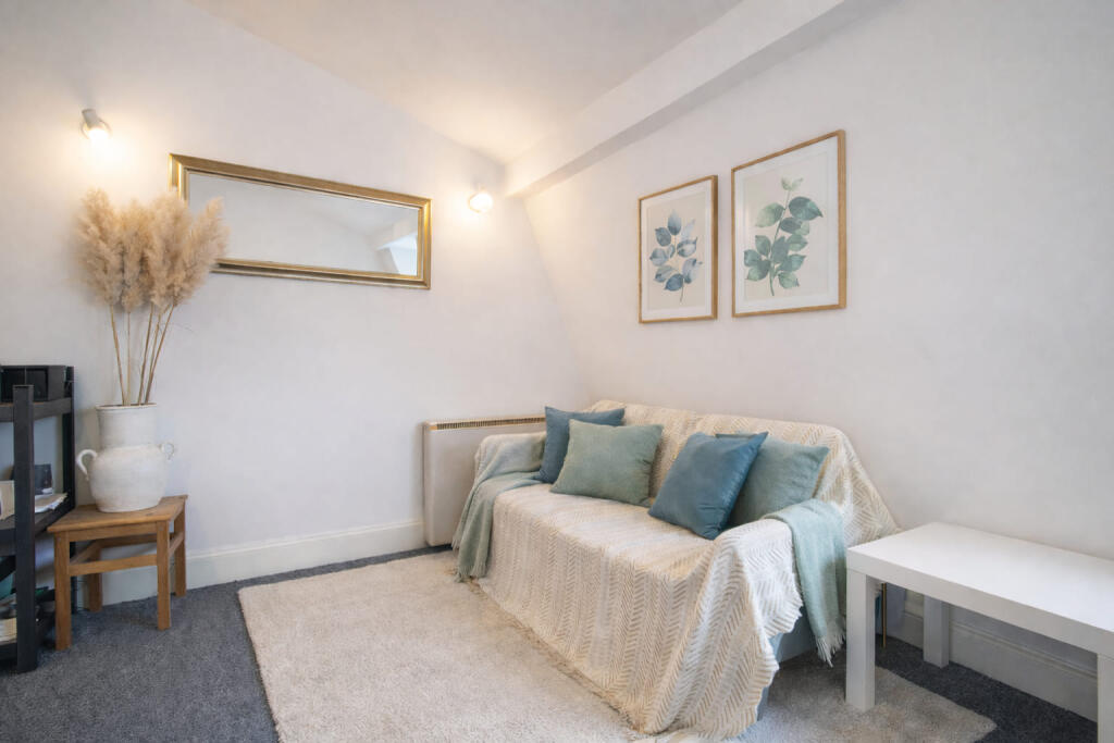 1 bed Not Specified for rent in Bristol. From The Letting Game - Henleaze