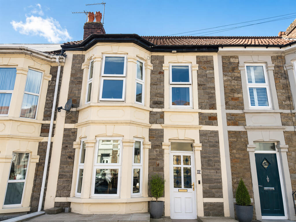 2 bed Detached for rent in Whiteway. From The Letting Game - Henleaze