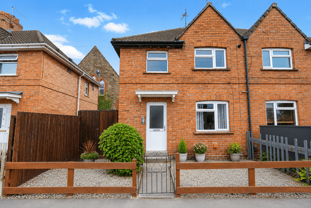 3 bed Semi Detached for rent in Bristol. From The Letting Game - Henleaze