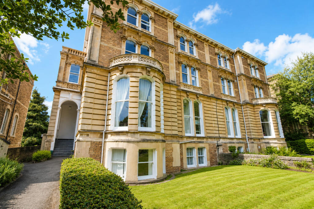 2 bed 1st Floor Flat for rent in Leigh Woods. From The Letting Game - Henleaze