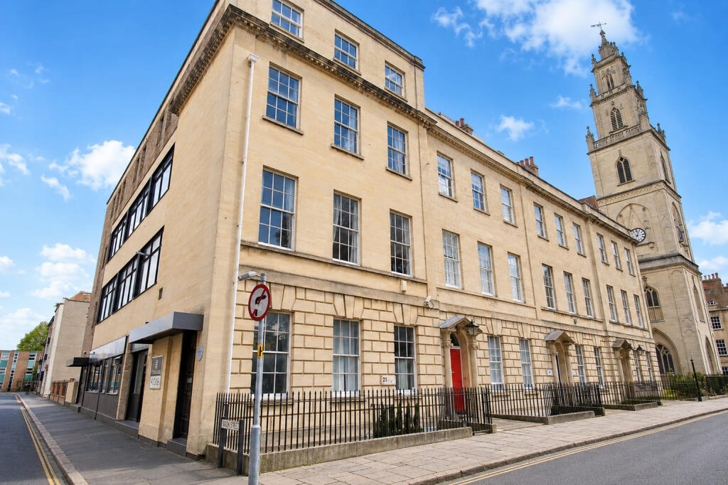 2 bed 1st Floor Flat for rent in Bristol. From The Letting Game - Henleaze 2 bed 1st Floor Flat for rent in Bristol. From The Letting Game - Henleaze