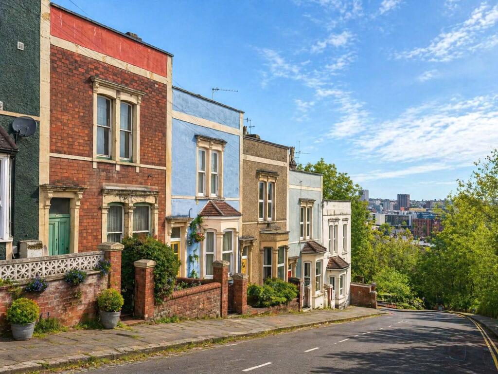 4 bed Detached for rent in Bristol. From The Letting Game - Henleaze