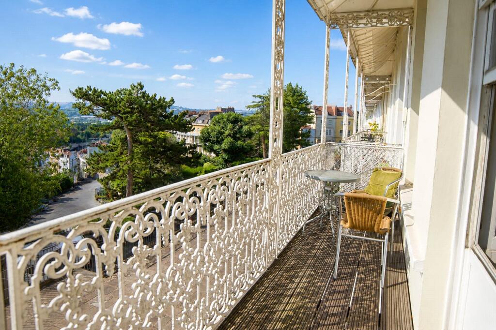 2 bed Apartment for rent in Bristol. From The Letting Game - Henleaze 2 bed Apartment for rent in Bristol. From The Letting Game - Henleaze