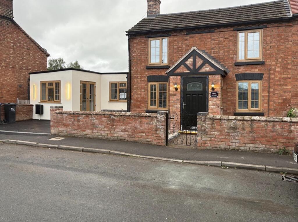 2 bed Mid Terraced House for rent in Long Itchington. From The Letting People - Leamington Spa
