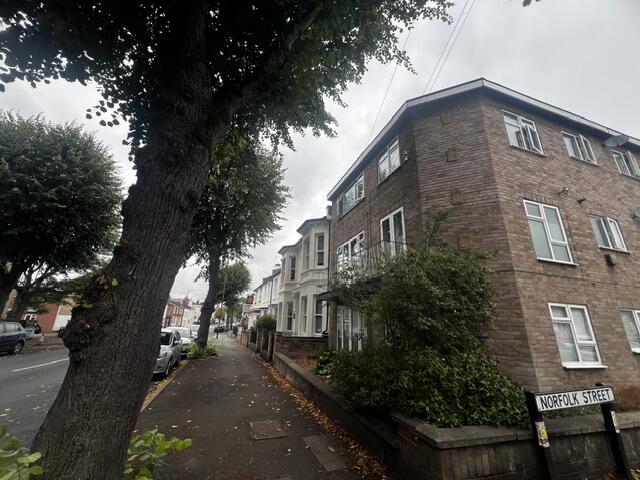 2 bed 1st Floor Flat for rent in Royal Leamington Spa. From The Letting People - Leamington Spa 2 bed 1st Floor Flat for rent in Royal Leamington Spa. From The Letting People - Leamington Spa