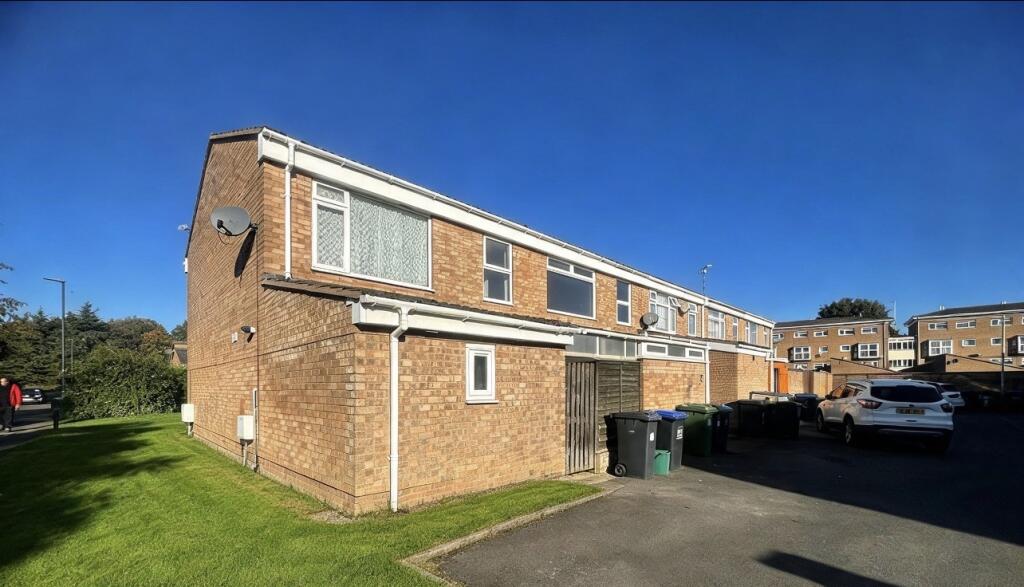 4 bed End of Terrace for rent in Whitnash. From The Letting People - Leamington Spa 4 bed End of Terrace for rent in Whitnash. From The Letting People - Leamington Spa