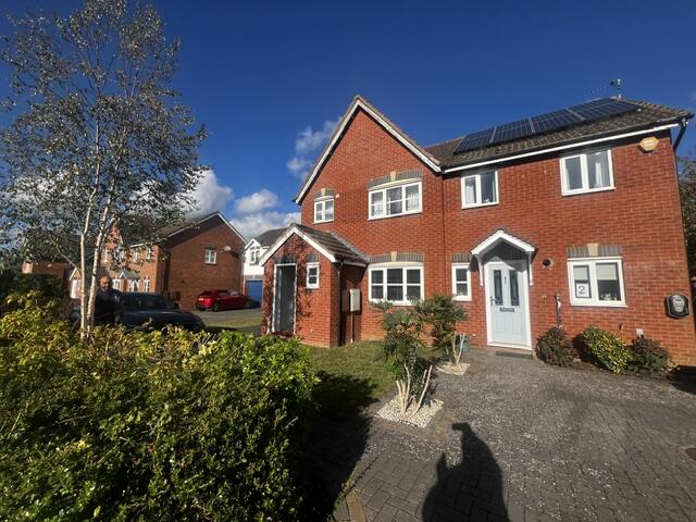 3 bed Semi Detached for rent in Warwick. From The Letting People - Leamington Spa 3 bed Semi Detached for rent in Warwick. From The Letting People - Leamington Spa