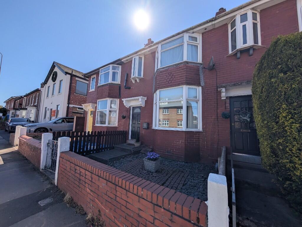 3 bed Mid Terraced House for rent in Poulton-le-Fylde. From The Market Place - Poulton-Le-Fylde