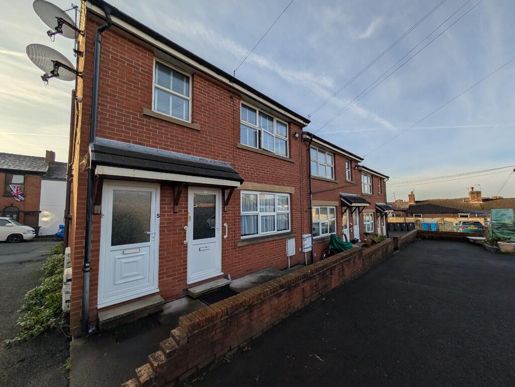 2 bed Apartment for rent in Kirkham. From The Market Place - Poulton-Le-Fylde
