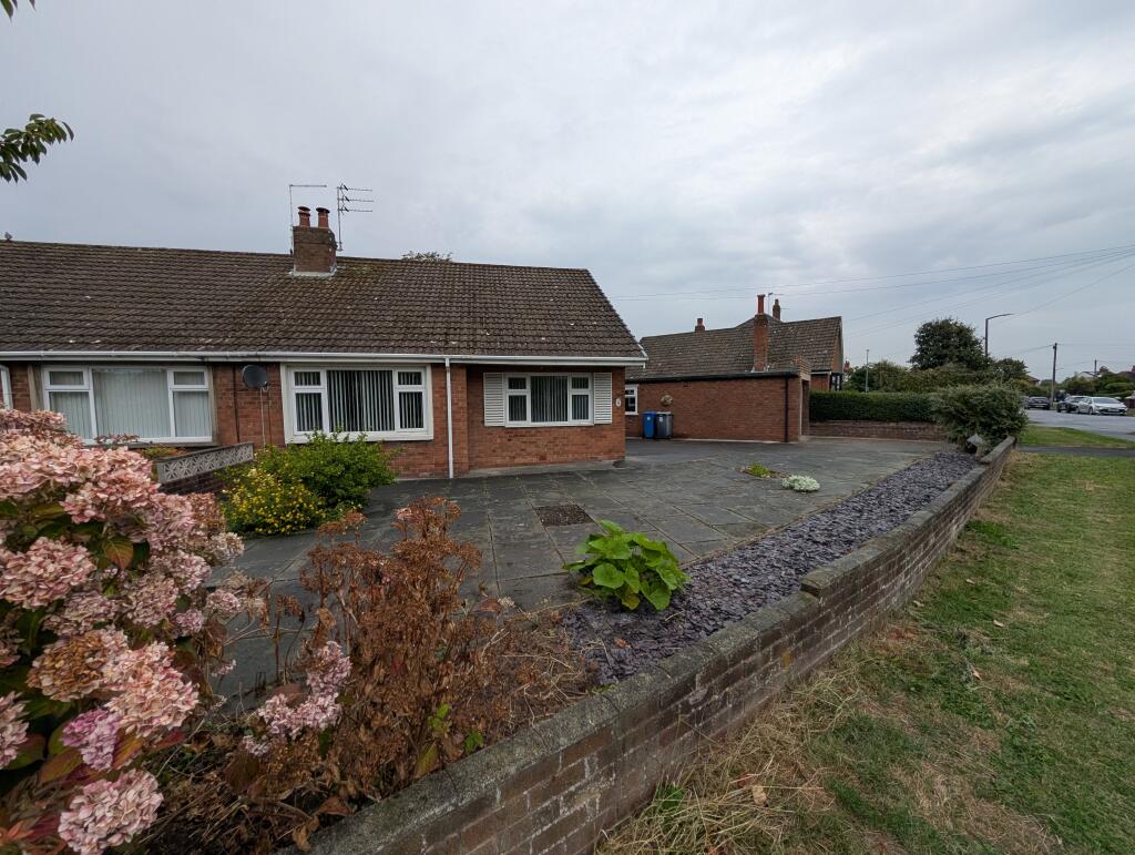 2 bed Semi-detached bungalow for rent in Thornton. From The Market Place - Poulton-Le-Fylde 2 bed Semi-detached bungalow for rent in Thornton. From The Market Place - Poulton-Le-Fylde