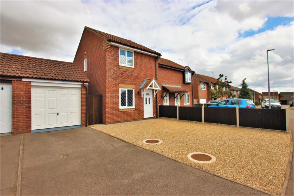 2 bed End of Terrace for rent in Scarning. From The Norfolk Agents - Fakenham 2 bed End of Terrace for rent in Scarning. From The Norfolk Agents - Fakenham