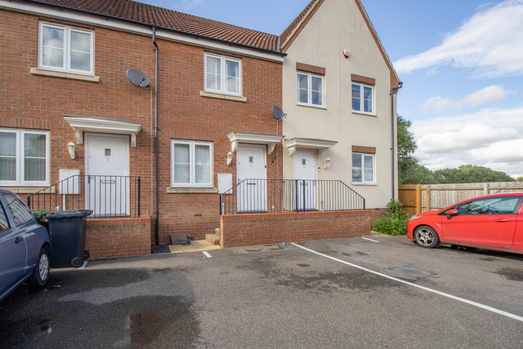2 bed Mid Terraced House for rent in King's Lynn. From The Norfolk Agents - Fakenham