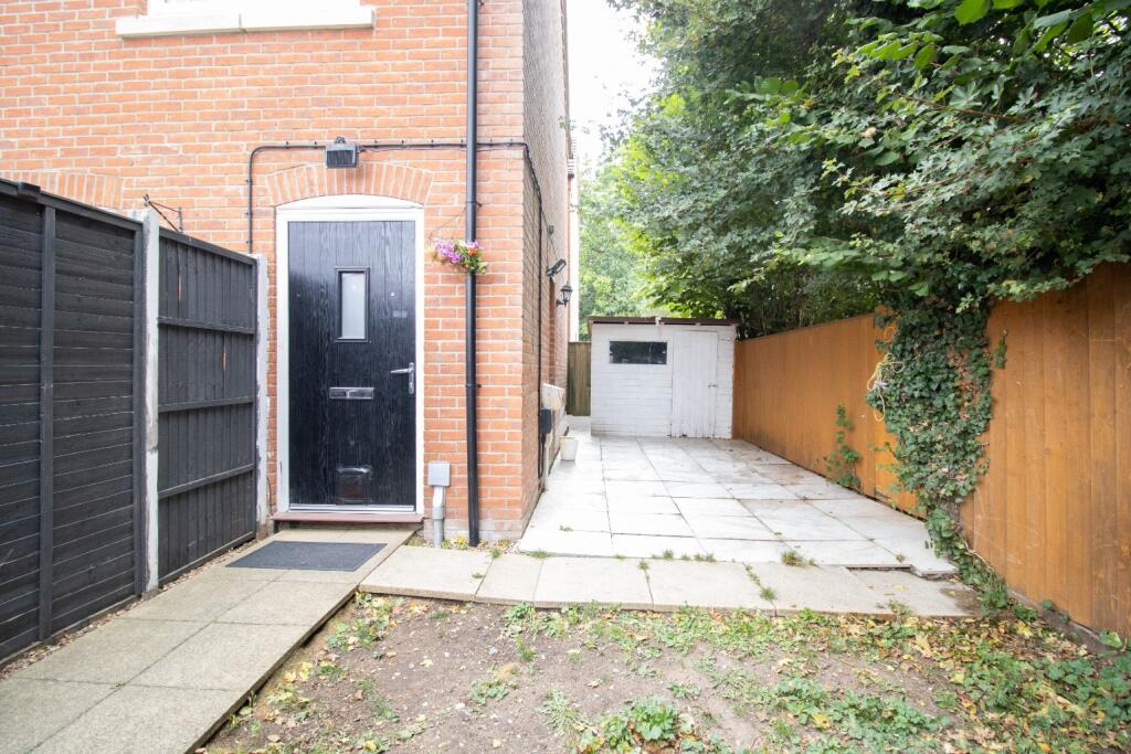 2 bed Coach House for rent in Swaffham. From The Norfolk Agents - Fakenham