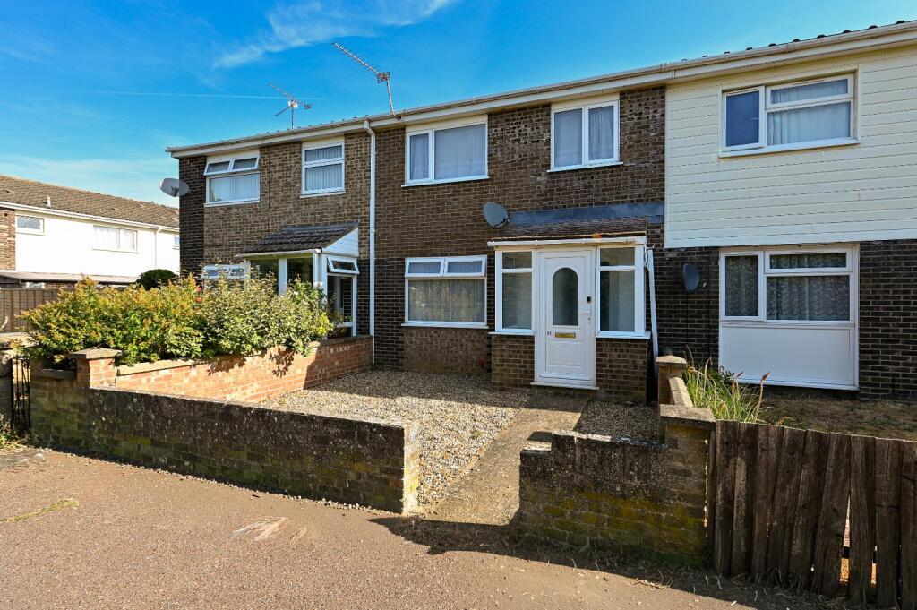 3 bed Mid Terraced House for rent in King's Lynn. From The Norfolk Agents - Fakenham