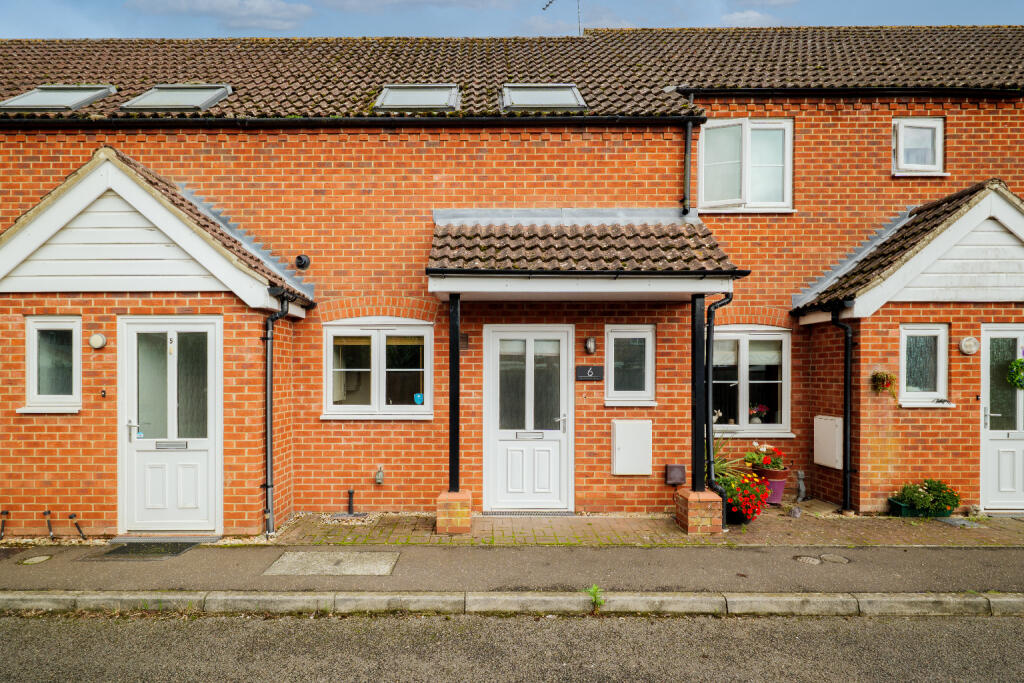 2 bed Mid Terraced House for rent in Swaffham. From The Norfolk Agents - Fakenham