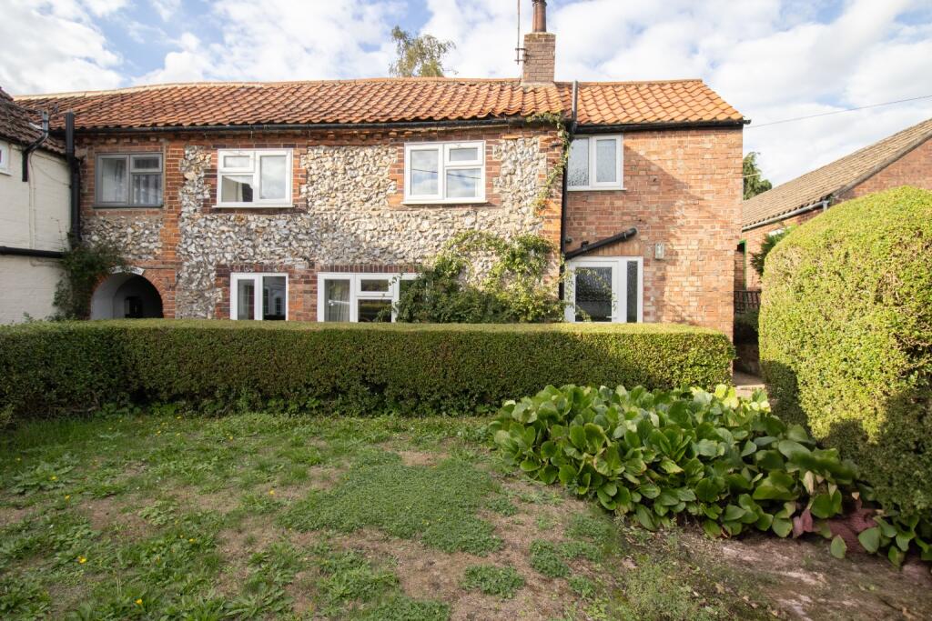3 bed Semi Detached for rent in Great Massingham. From The Norfolk Agents - Fakenham 3 bed Semi Detached for rent in Great Massingham. From The Norfolk Agents - Fakenham