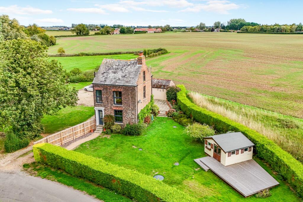 4 bed Detached for rent in Tilney All Saints. From The Norfolk Agents - Fakenham 4 bed Detached for rent in Tilney All Saints. From The Norfolk Agents - Fakenham