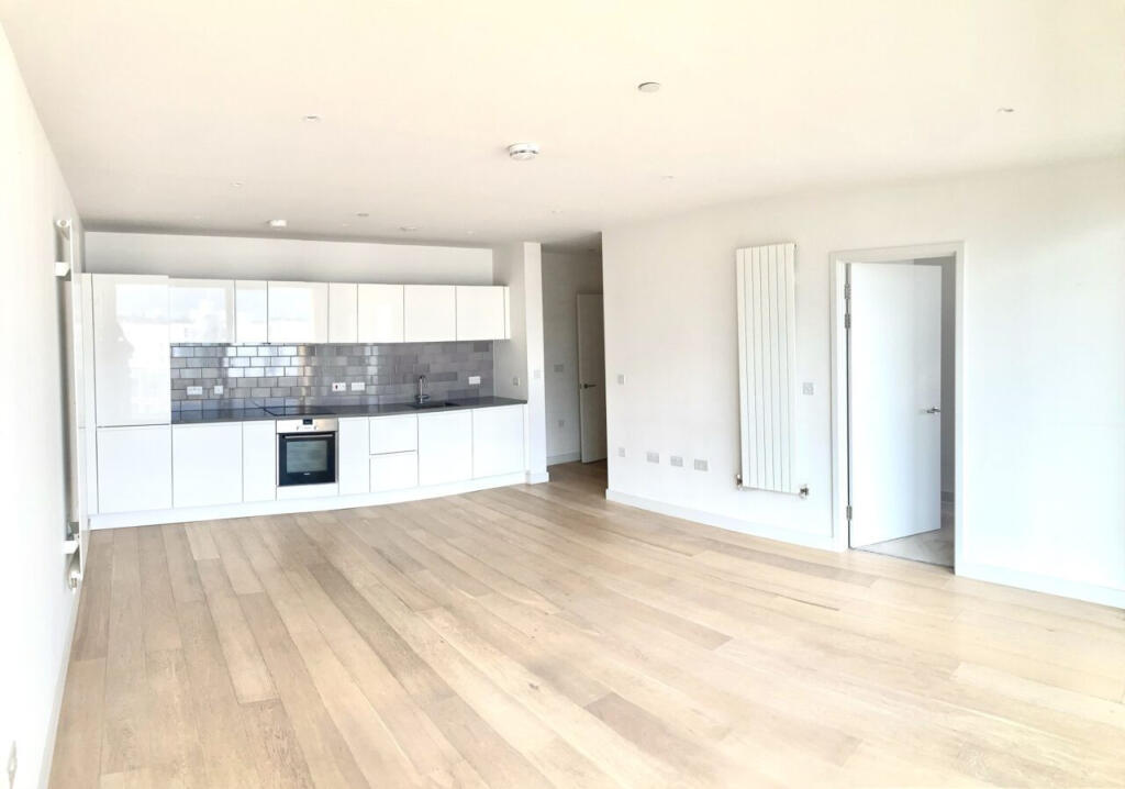 2 bed Apartment for rent in London. From The Online Letting Agents Ltd - Bury St Edmunds