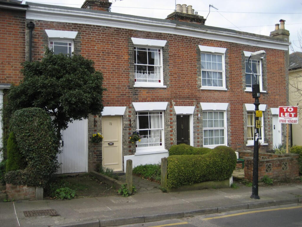 2 bed Mid Terraced House for rent in Colchester. From The Online Letting Agents Ltd - Bury St Edmunds 2 bed Mid Terraced House for rent in Colchester. From The Online Letting Agents Ltd - Bury St Edmunds