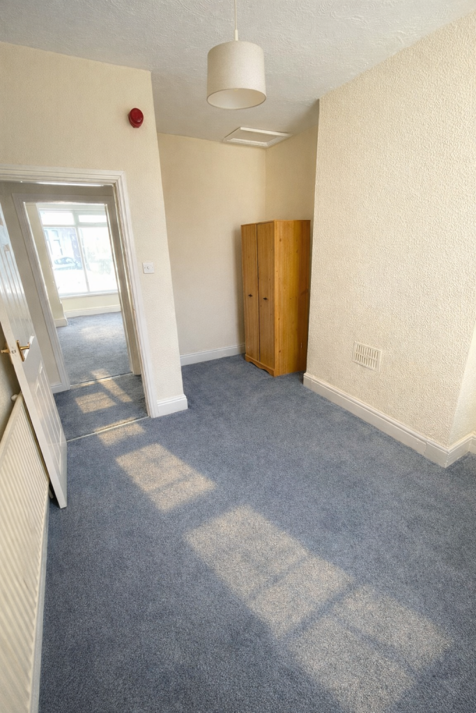 1 bed Apartment for rent in Blackpool. From The Online Letting Agents Ltd - Bury St Edmunds