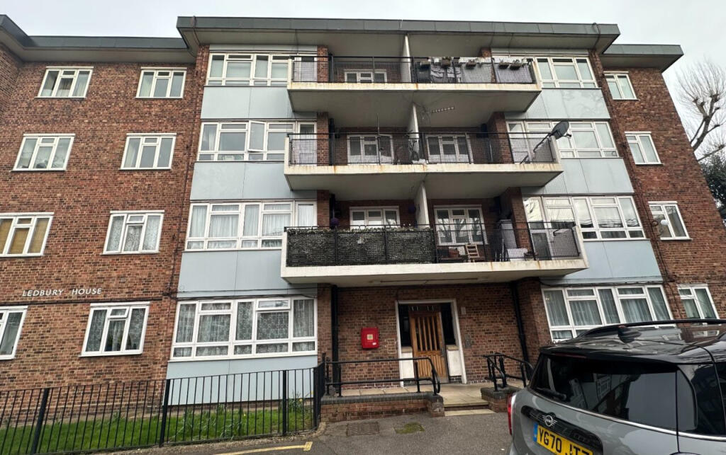 3 bed Flat Share for rent in London. From The Online Letting Agents Ltd - Bury St Edmunds
