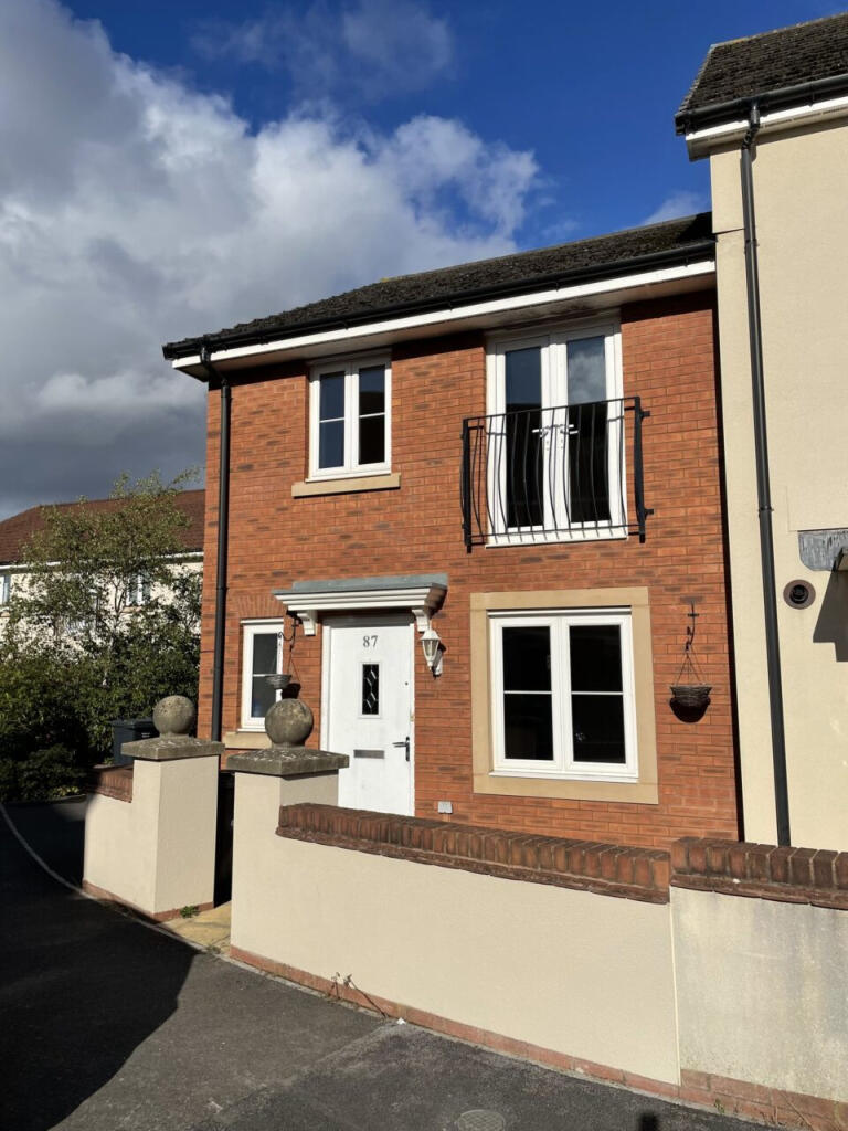 3 bed Mid Terraced House for rent in Goathurst. From The Online Letting Agents Ltd - Bury St Edmunds