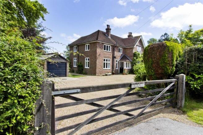 5 bed Detached for rent in Crowborough. From The Online Letting Agents Ltd - Bury St Edmunds