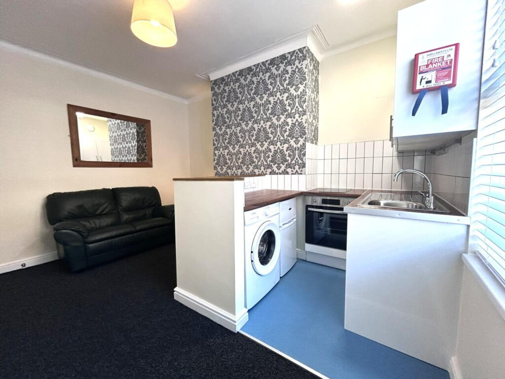 1 bed Apartment for rent in Leeds. From The Online Letting Agents Ltd - Bury St Edmunds