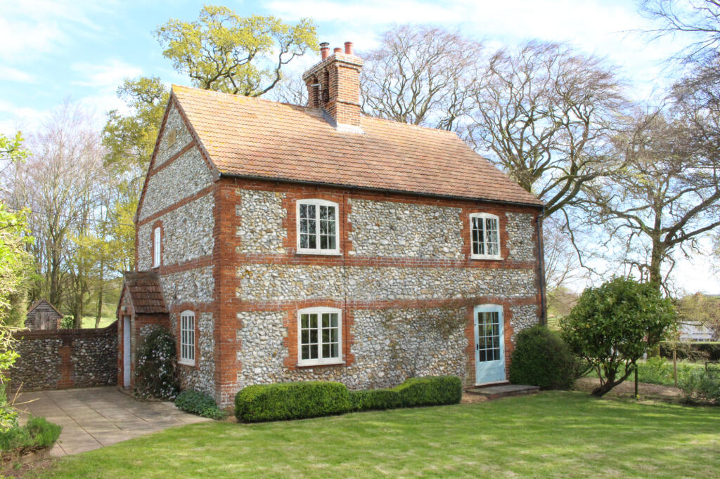 3 bed Detached for rent in Burnham Deepdale. From The Online Letting Agents Ltd - Bury St Edmunds
