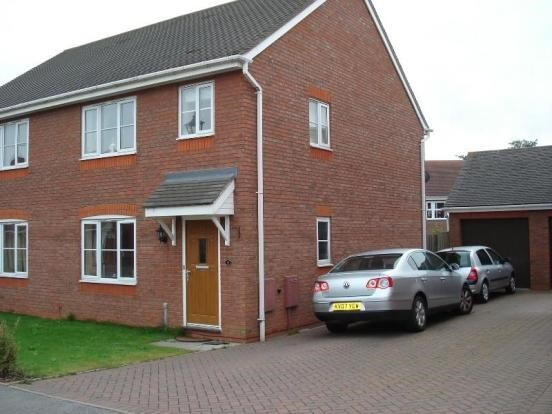 3 bed Semi Detached for rent in Solihull. From The Online Letting Agents Ltd - Bury St Edmunds 3 bed Semi Detached for rent in Solihull. From The Online Letting Agents Ltd - Bury St Edmunds