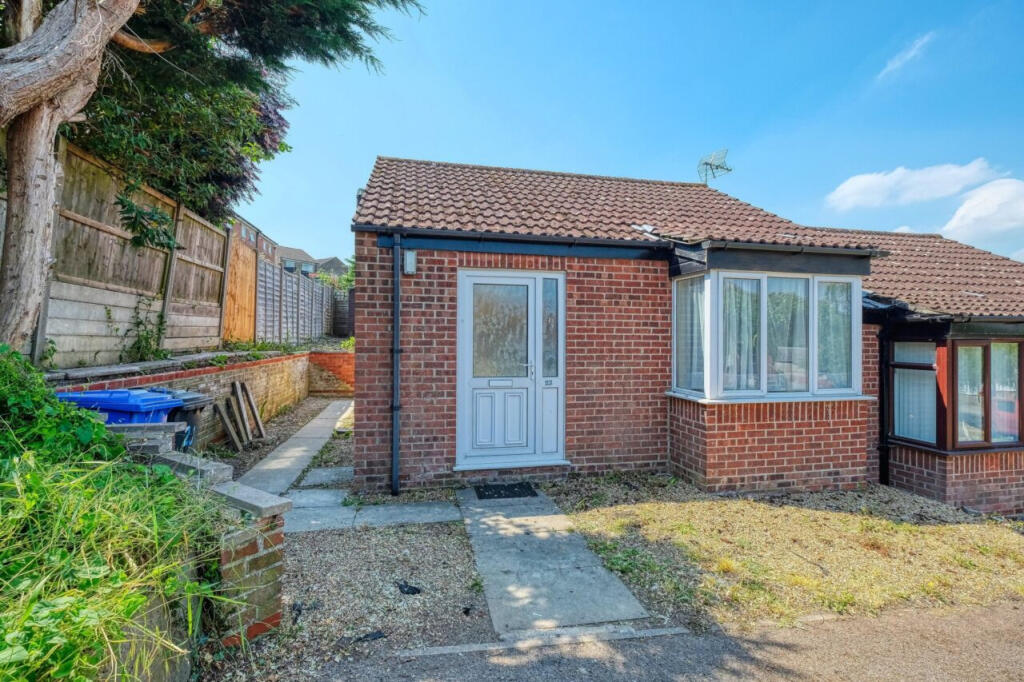 1 bed Bungalow for rent in Bungay. From The Online Letting Agents Ltd - Bury St Edmunds