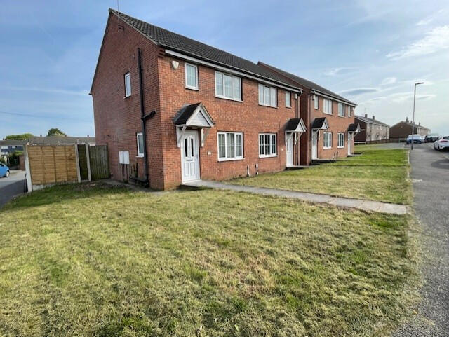 3 bed Semi Detached for rent in Ferrybridge. From The Online Letting Agents Ltd - Bury St Edmunds