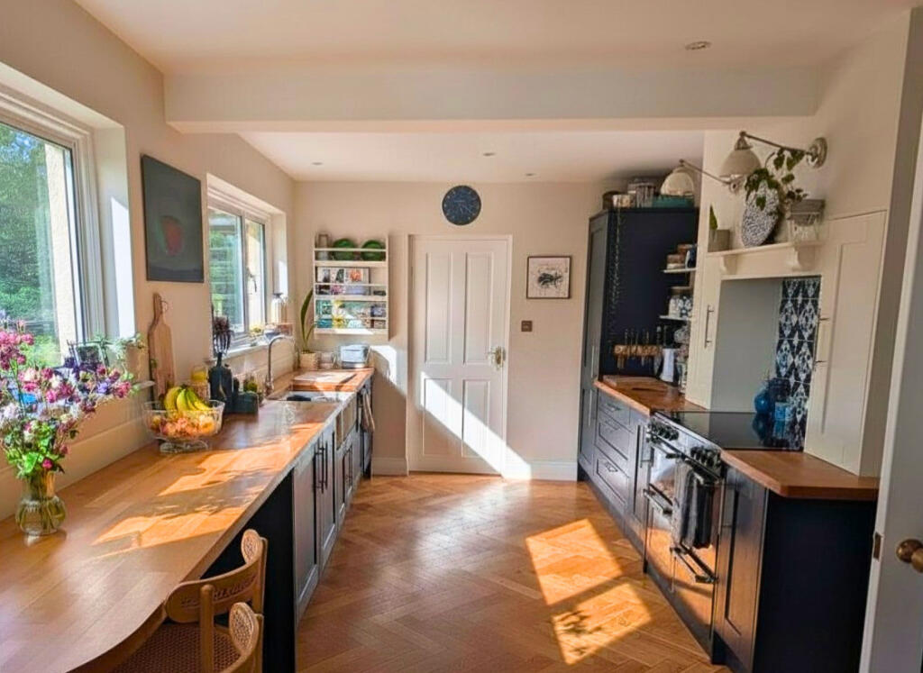 4 bed Detached for rent in Tedburn St Mary. From The Online Letting Agents Ltd - Bury St Edmunds