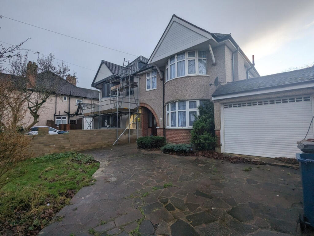 4 bed Semi Detached for rent in Kenton. From The Online Letting Agents Ltd - Bury St Edmunds