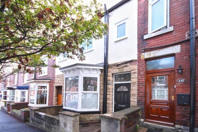 3 bed Mid Terraced House for rent in Long Line. From The Online Letting Agents Ltd - Bury St Edmunds