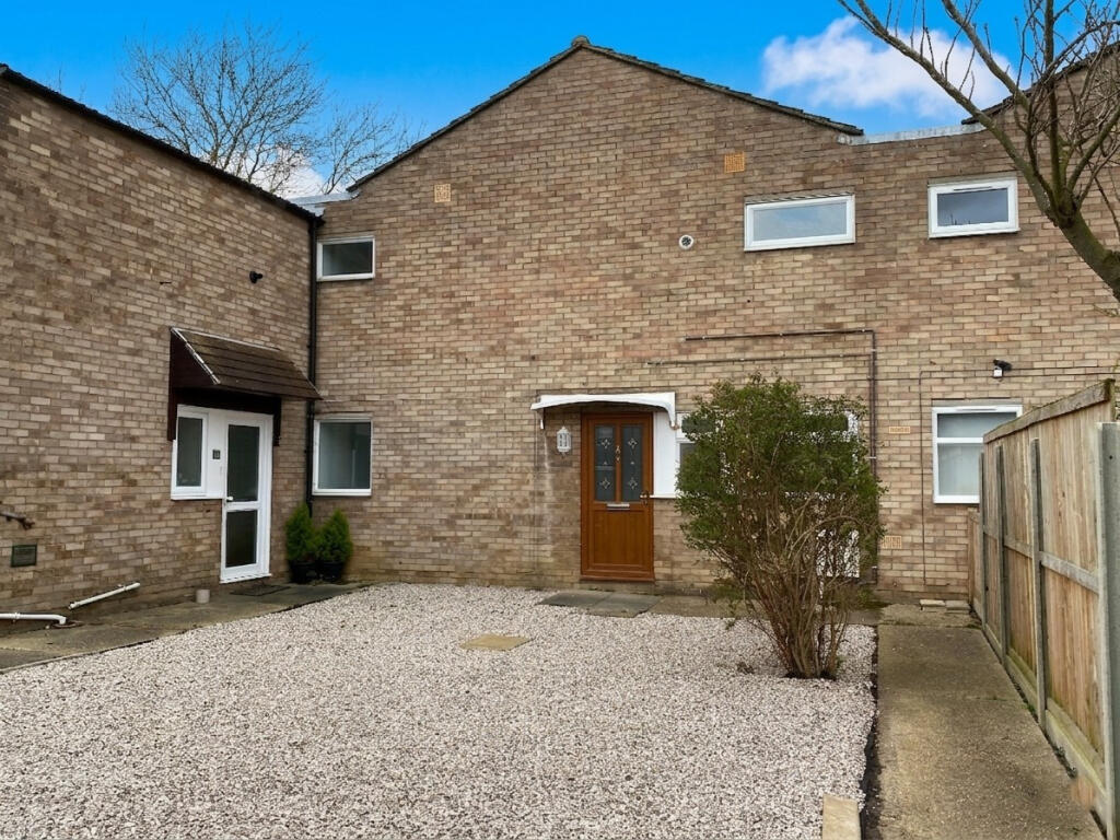 3 bed Mid Terraced House for rent in Witham. From The Online Letting Agents Ltd - Bury St Edmunds