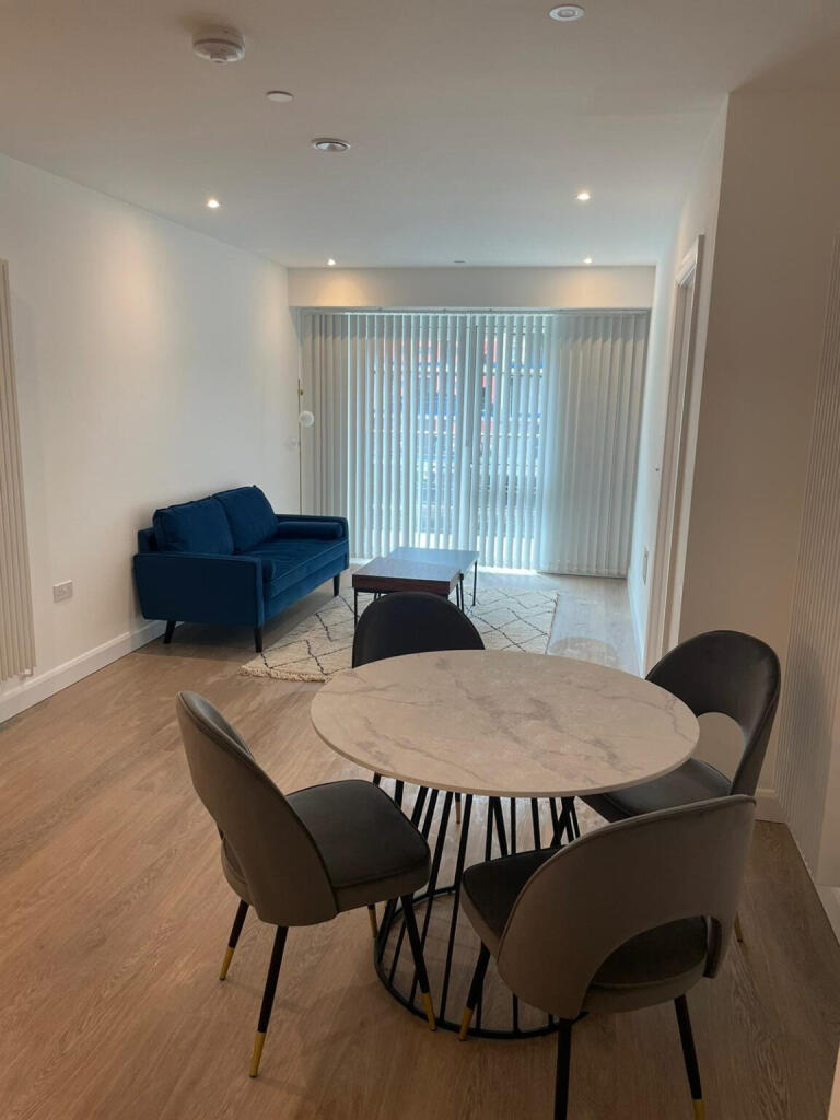 1 bed Apartment for rent in Poplar. From The Online Letting Agents Ltd - Bury St Edmunds