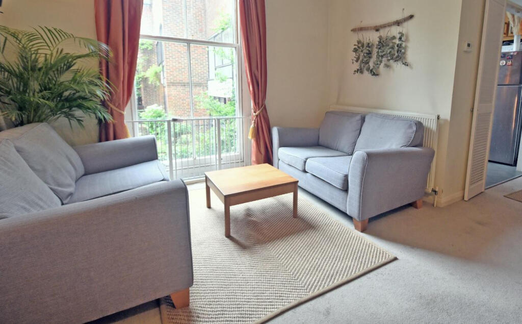 2 bed 1st Floor Flat for rent in London. From The Online Letting Agents Ltd - Bury St Edmunds