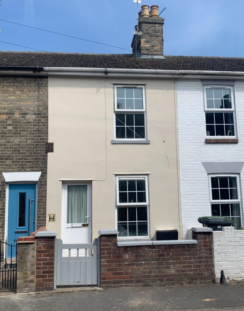 3 bed Mid Terraced House for rent in Gorleston-on-Sea. From The Online Letting Agents Ltd - Bury St Edmunds