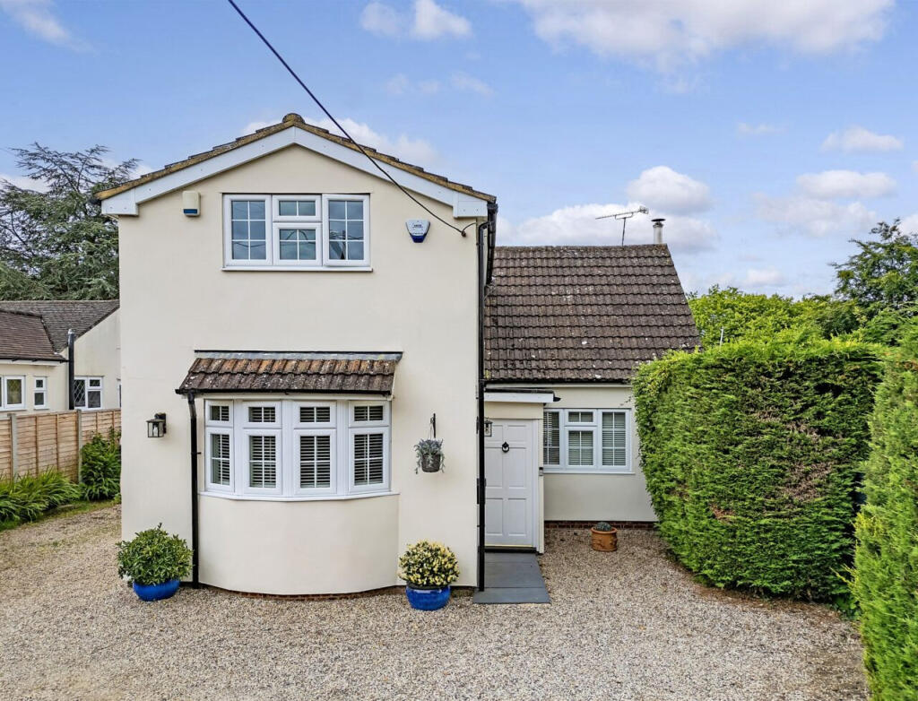 3 bed Detached for rent in Stock. From The Online Letting Agents Ltd - Bury St Edmunds