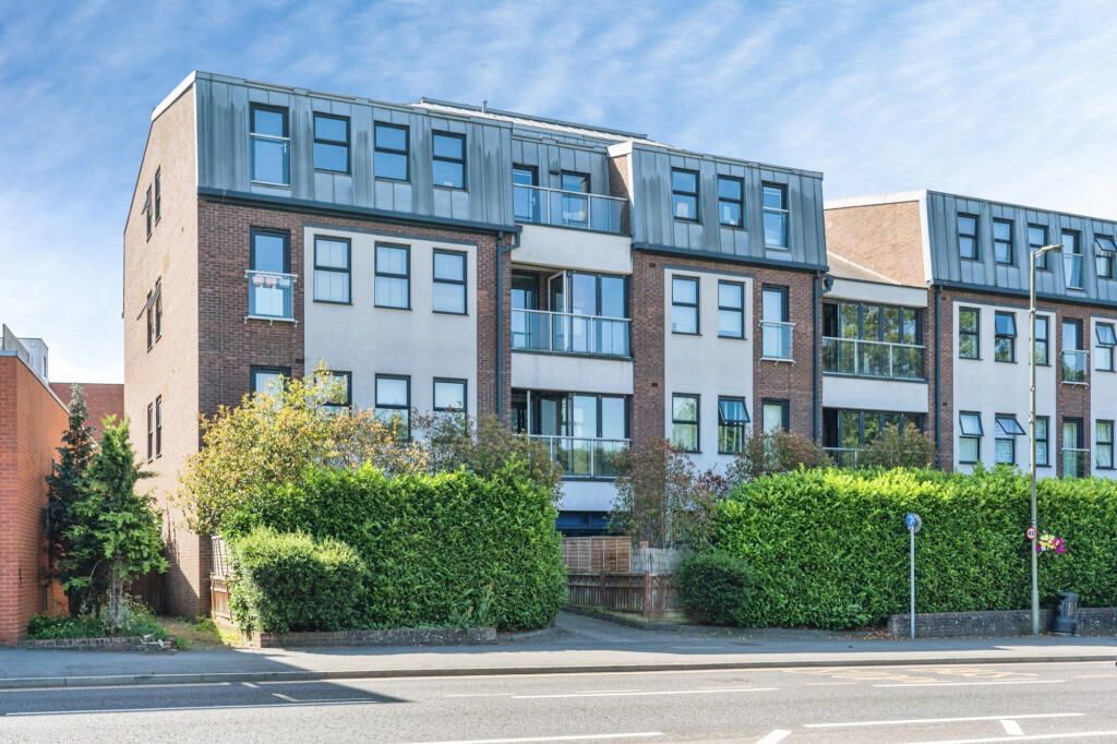 2 bed Apartment for rent in Camberley. From The Online Letting Agents Ltd - Bury St Edmunds