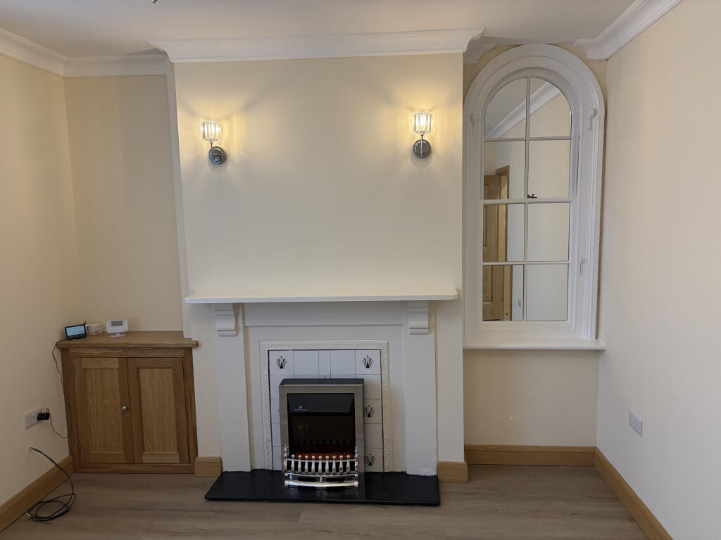 3 bed Town House for rent in Leek. From The Online Letting Agents Ltd - Bury St Edmunds