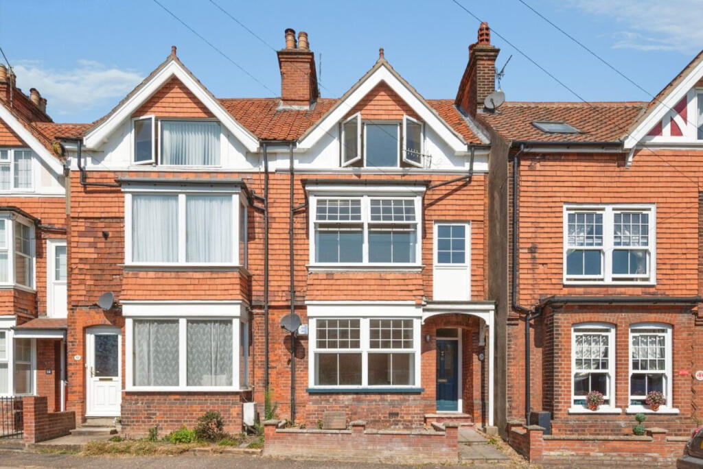4 bed Mid Terraced House for rent in Cromer. From The Online Letting Agents Ltd - Bury St Edmunds