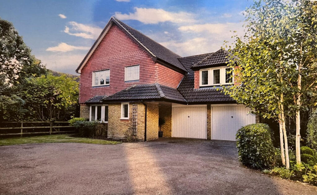 5 bed Detached for rent in Wendover. From The Online Letting Agents Ltd - Bury St Edmunds 5 bed Detached for rent in Wendover. From The Online Letting Agents Ltd - Bury St Edmunds