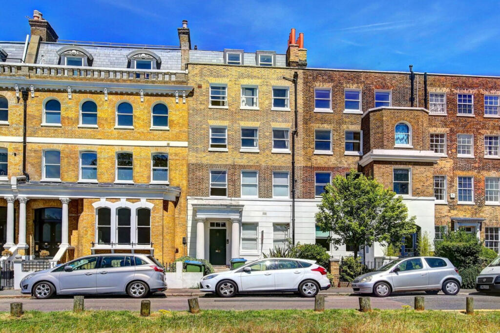 4 bed Apartment for rent in Greenwich. From The Online Letting Agents Ltd - Bury St Edmunds