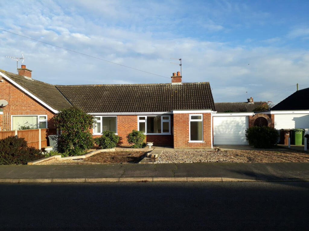 2 bed Semi Detached for rent in Lingwood. From The Online Letting Agents Ltd - Bury St Edmunds