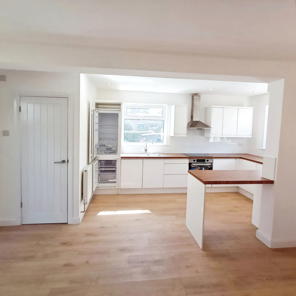 3 bed Semi Detached for rent in Manchester. From The Online Letting Agents Ltd - Bury St Edmunds