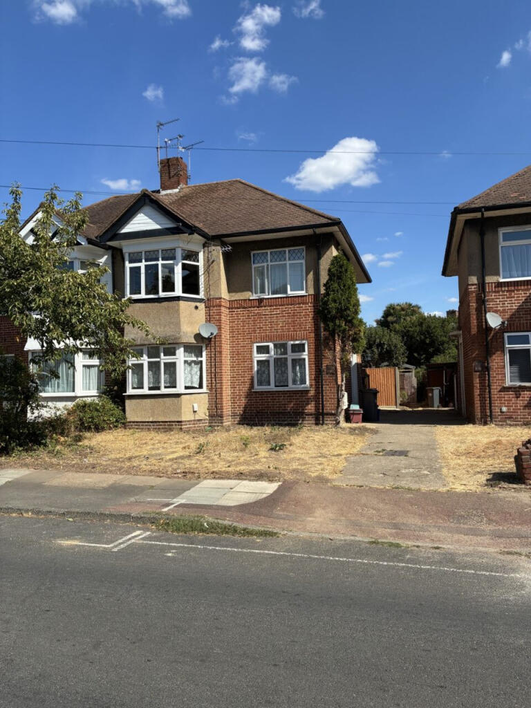 2 bed Annexe for rent in Feltham. From The Online Letting Agents Ltd - Bury St Edmunds 2 bed Annexe for rent in Feltham. From The Online Letting Agents Ltd - Bury St Edmunds